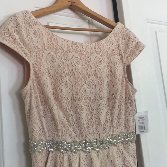 David’s Bridal Dress - Picture 2 of 5